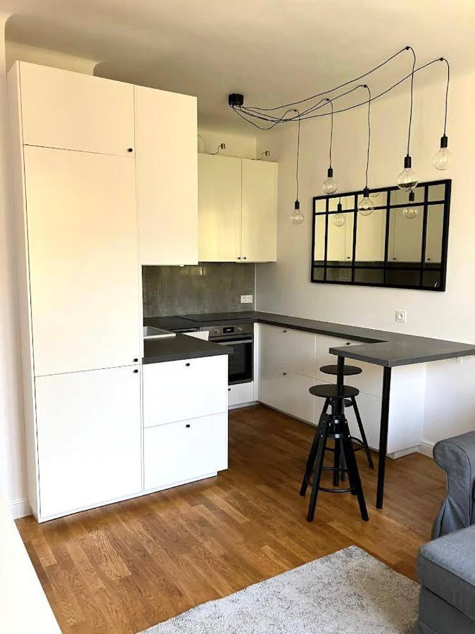 Cute Apartment In The City Center , 2-Beds , Wi-Fi - By Hik Apartments Varsó Kültér fotó