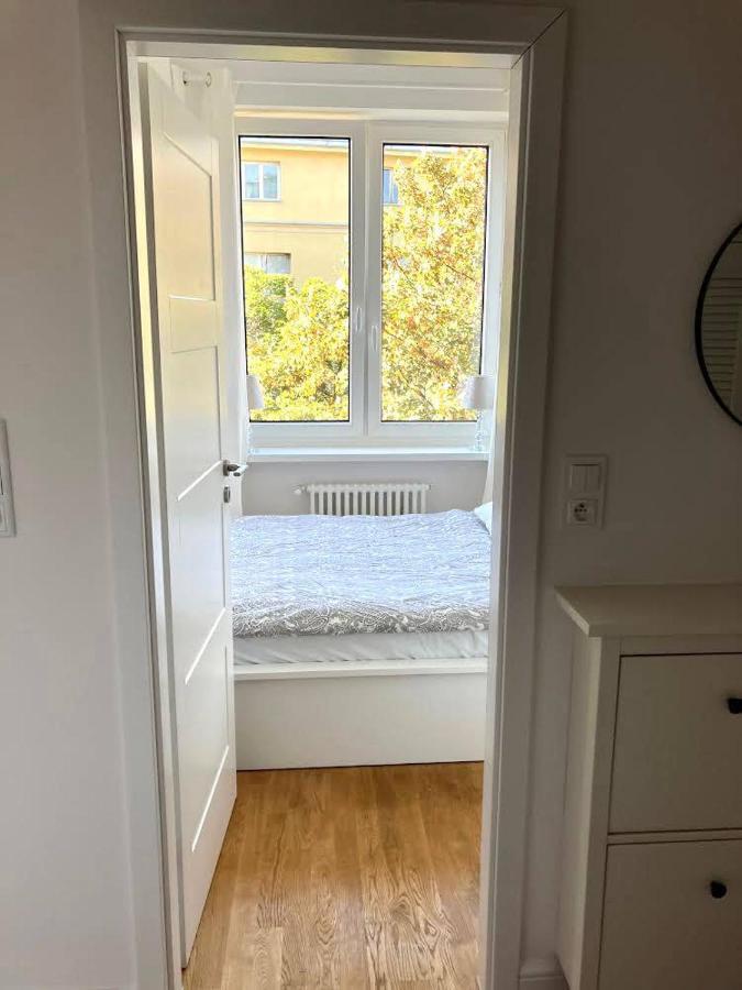Cute Apartment In The City Center , 2-Beds , Wi-Fi - By Hik Apartments Varsó Kültér fotó